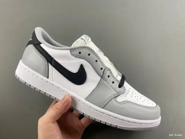1st Kicks Shoes 1 Barons Jordan OG Air CZ0790-110 Low 0505
